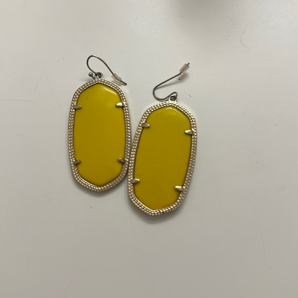 Kendra Scott Danielle Earrings